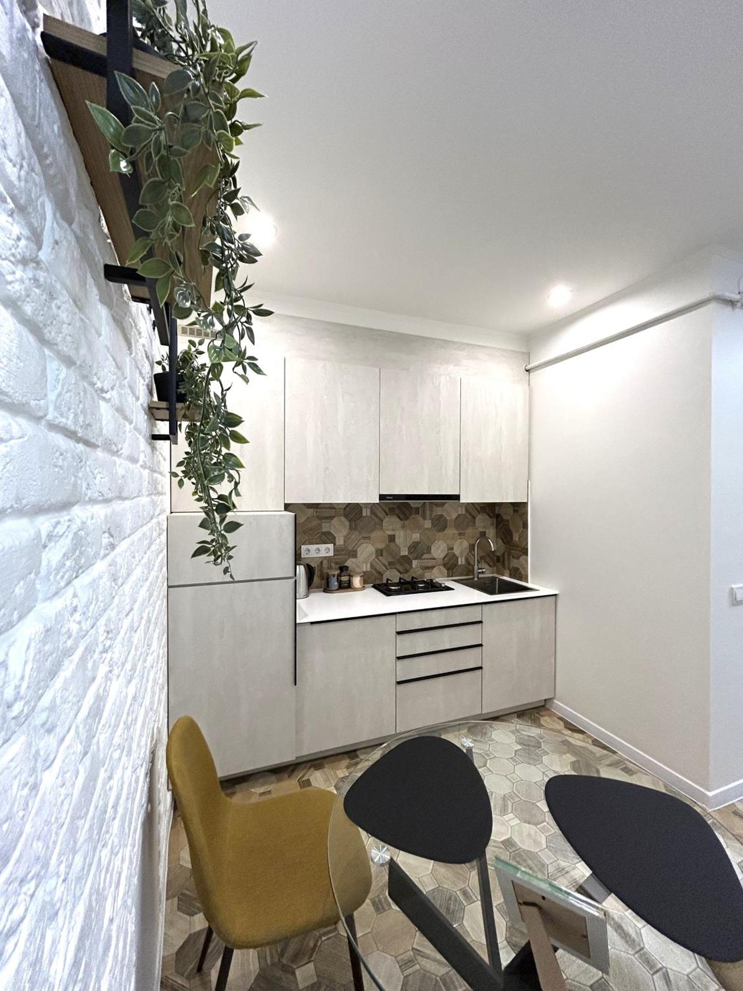 Modern Apartment, 100M To Opera Lviv Exteriör bild